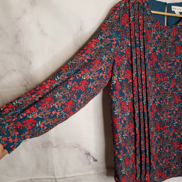 AVA & VIV Floral Pleated Long Sleeve Blouse X - Picture 4 of 10
